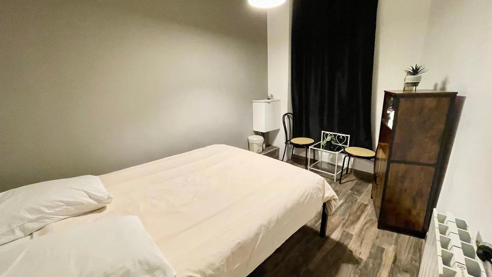 Du Globe Hostel Paris